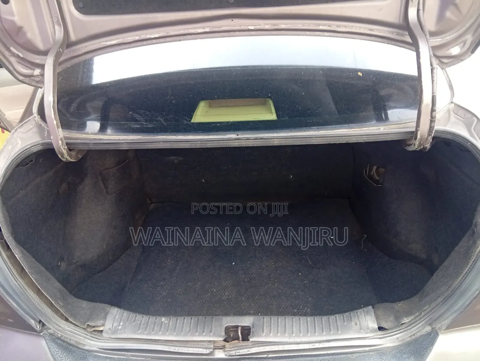 Nissan Tiida 2010 Brown