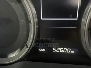 Toyota Land Cruiser 4.6 V8 ZX 2019 White