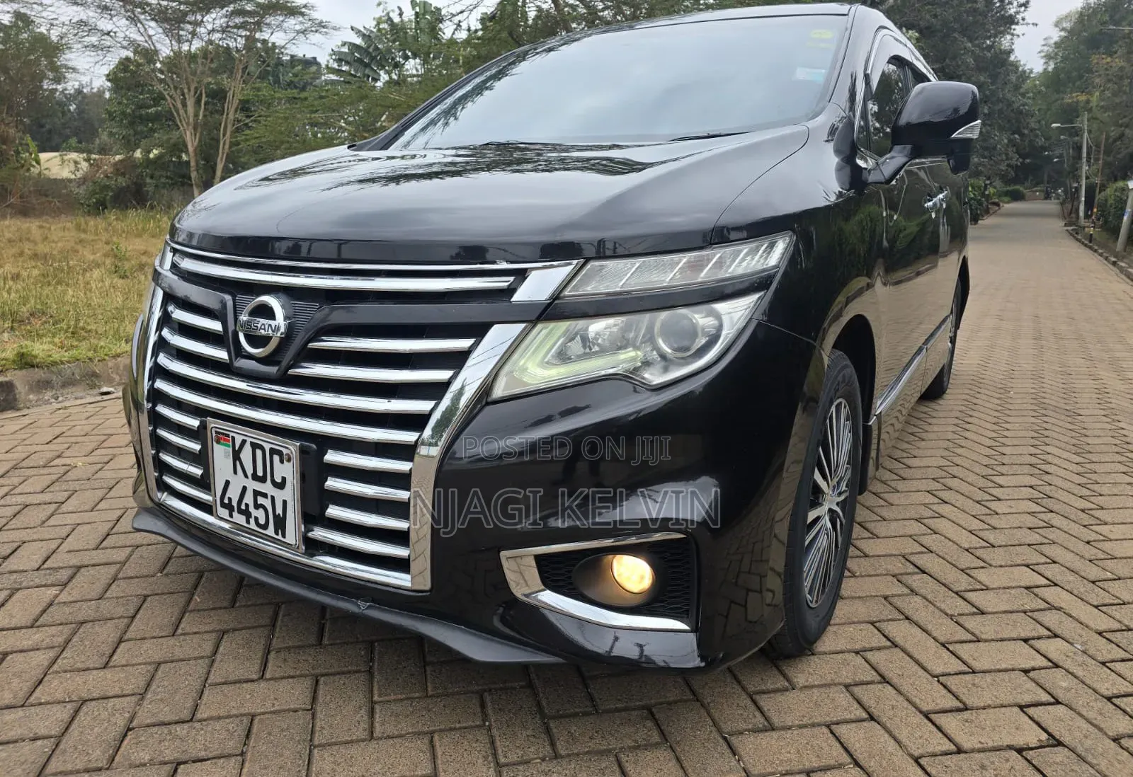 Nissan Elgrand SV Premium 2014 Black