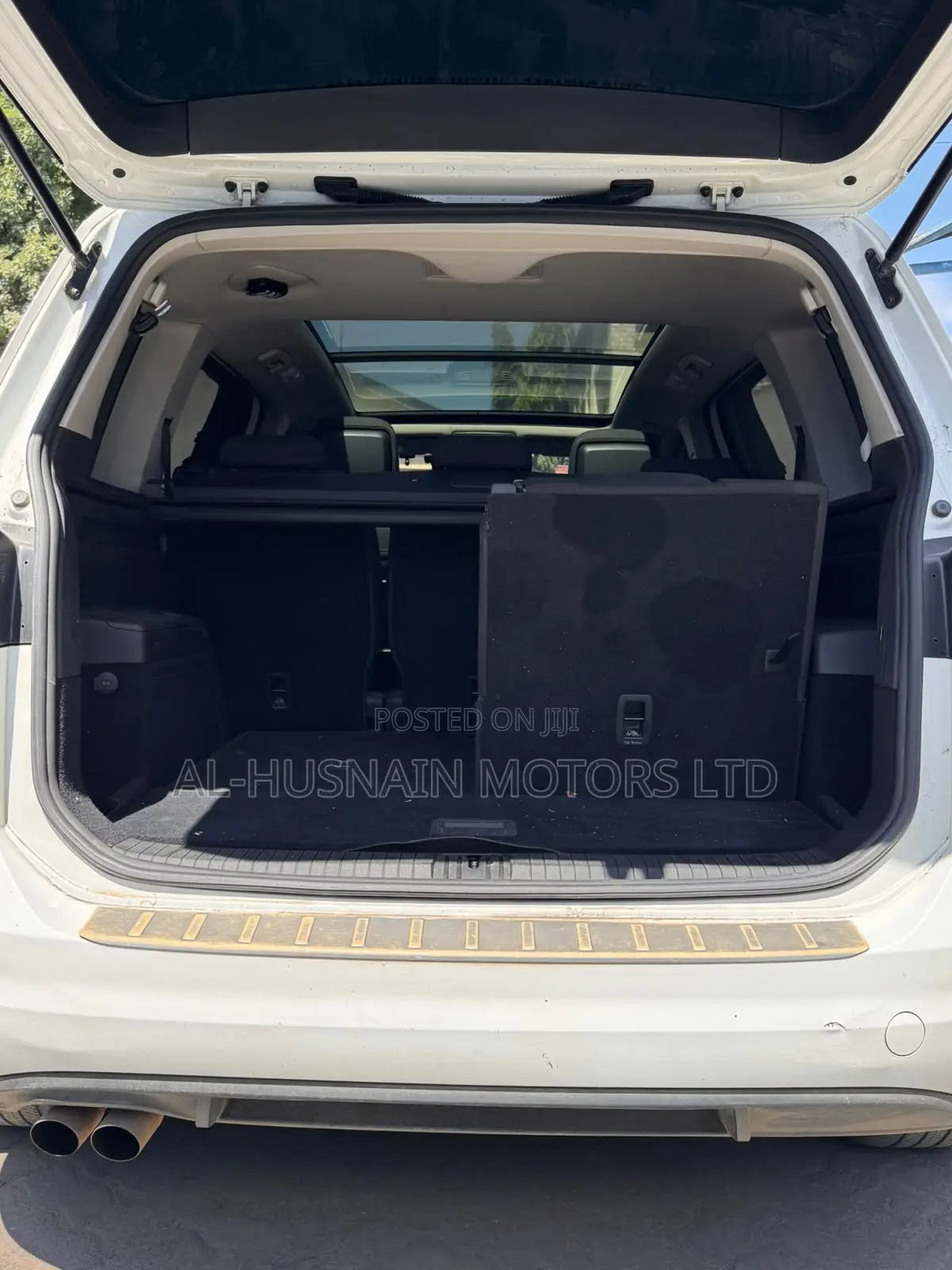 Volkswagen Touran 2016 White
