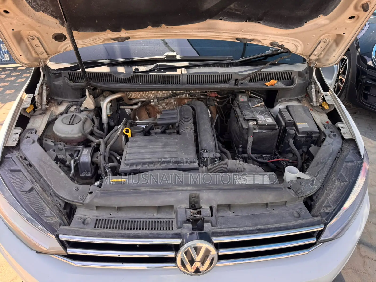 Volkswagen Touran 2016 White
