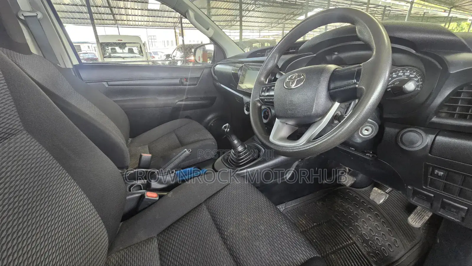 Toyota Hilux 2019 White