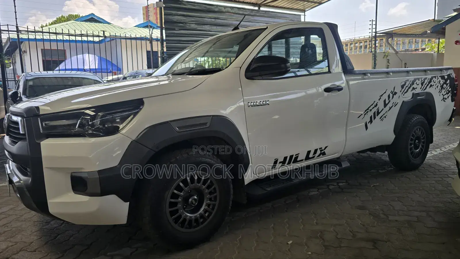 Toyota Hilux 2019 White