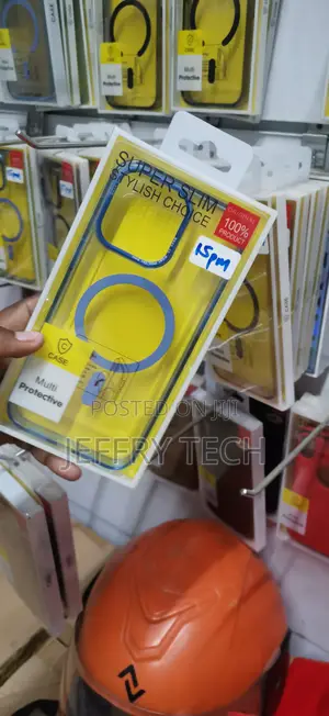 Iph 15pm Ultra-Slim Cover