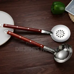 Wood Handle Soup Ladle_b