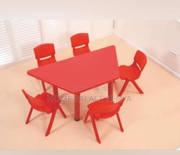 Kindergarten Table: Plastic Trapezoidal Table for Kids - thumbnail 3