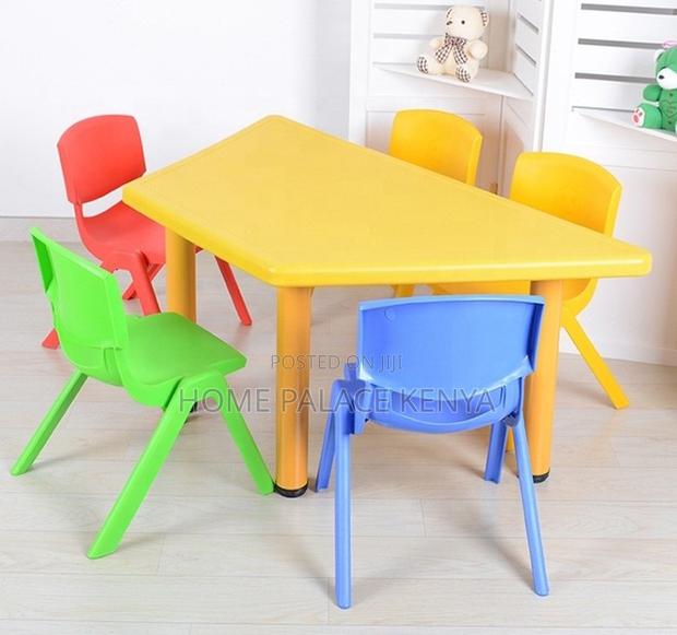 Kindergarten Table: Plastic Trapezoidal Table for Kids - thumbnail 6
