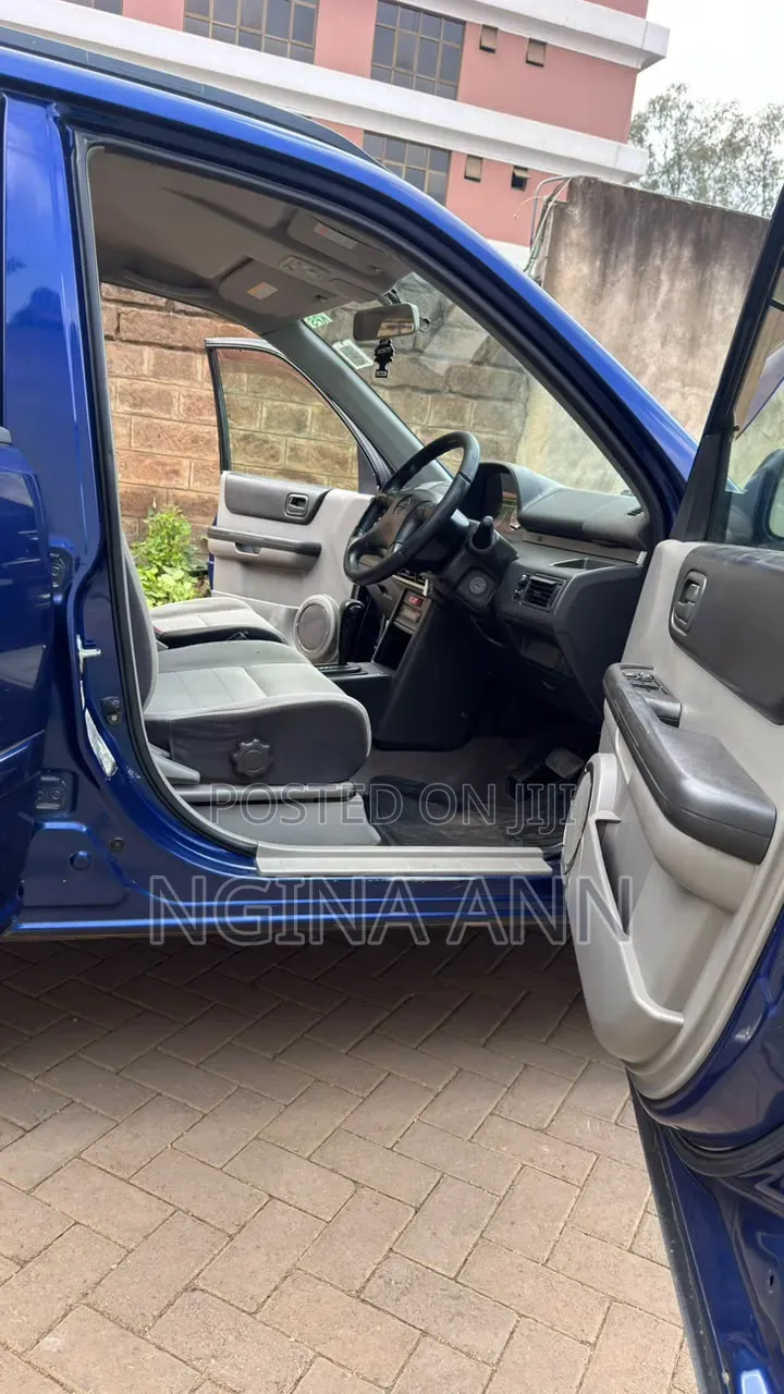 Nissan X-Trail 2000 Blue