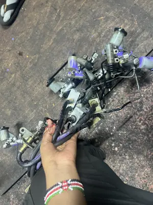 Crutch Cylinder Toyota Corolla 100