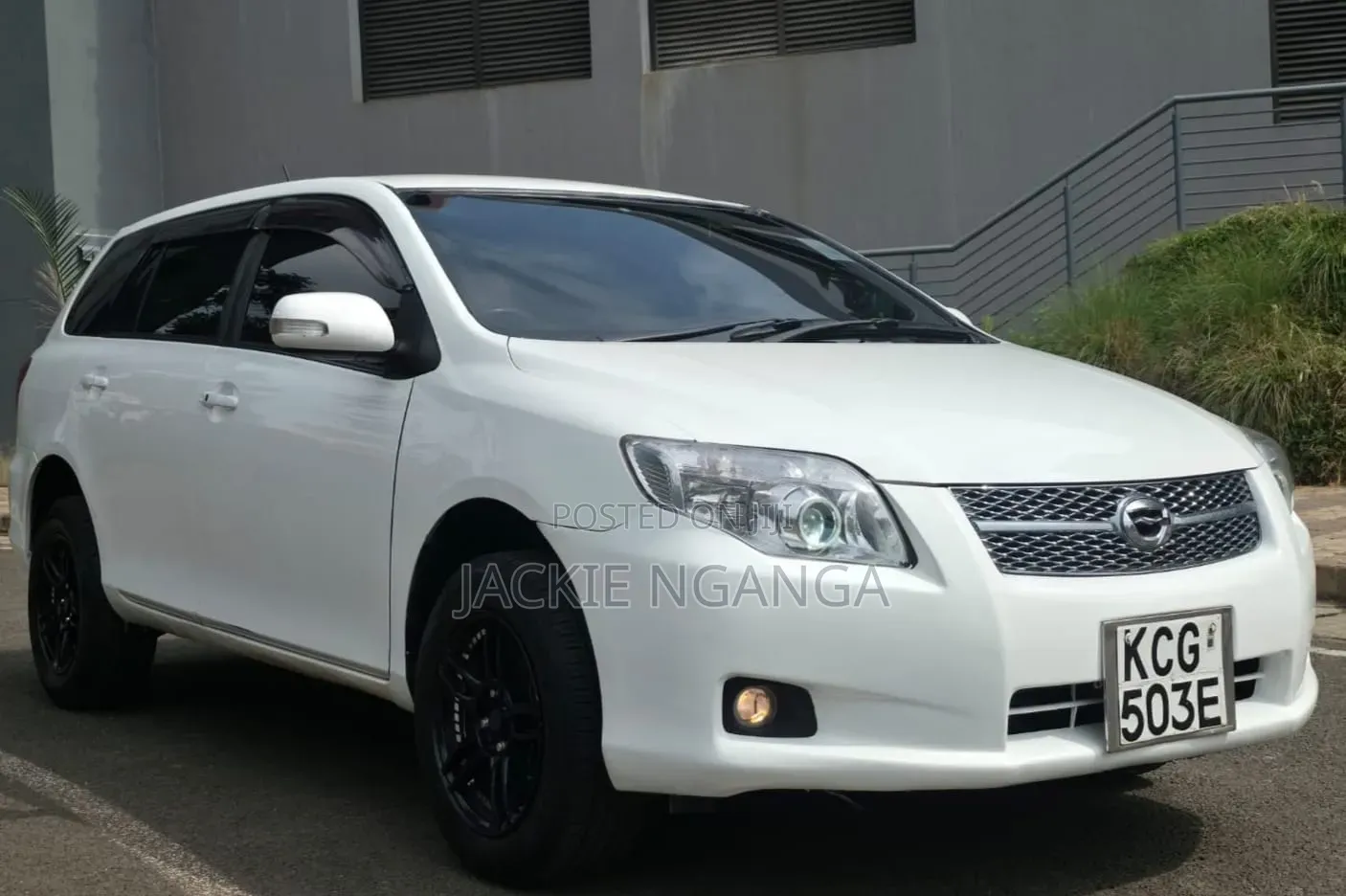 Toyota Corolla Fielder 2009 White