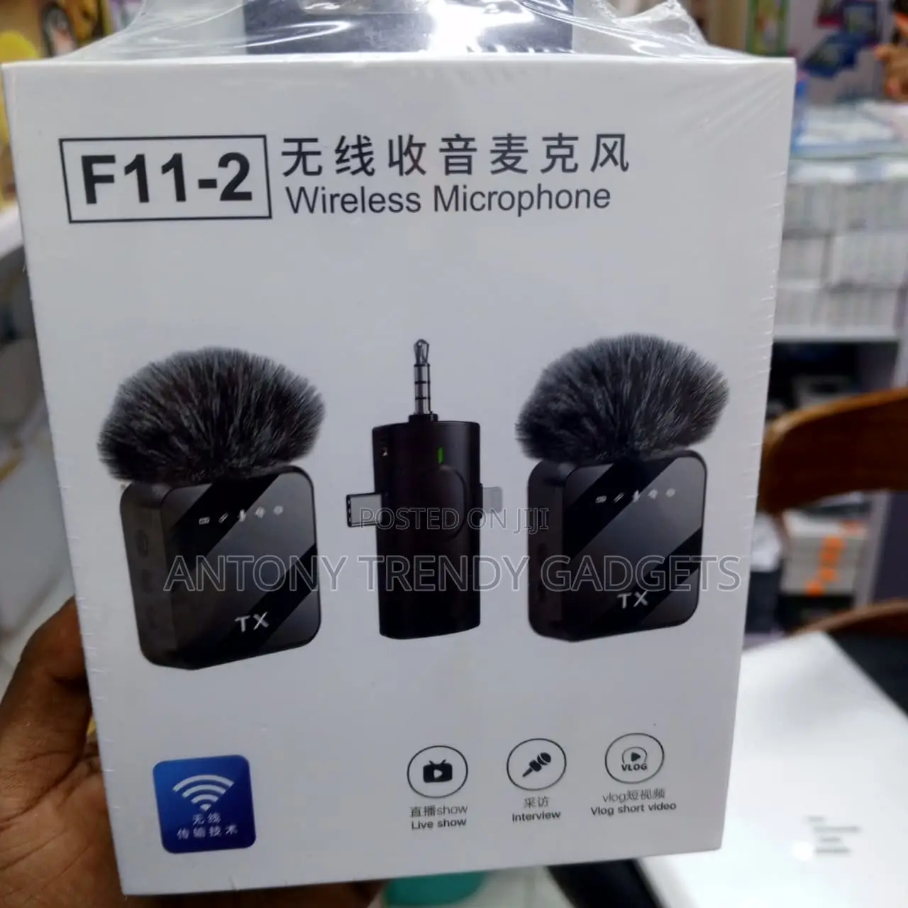 F11-2 3-in-1 Wireless Lavalier Microphone for iPhone Android