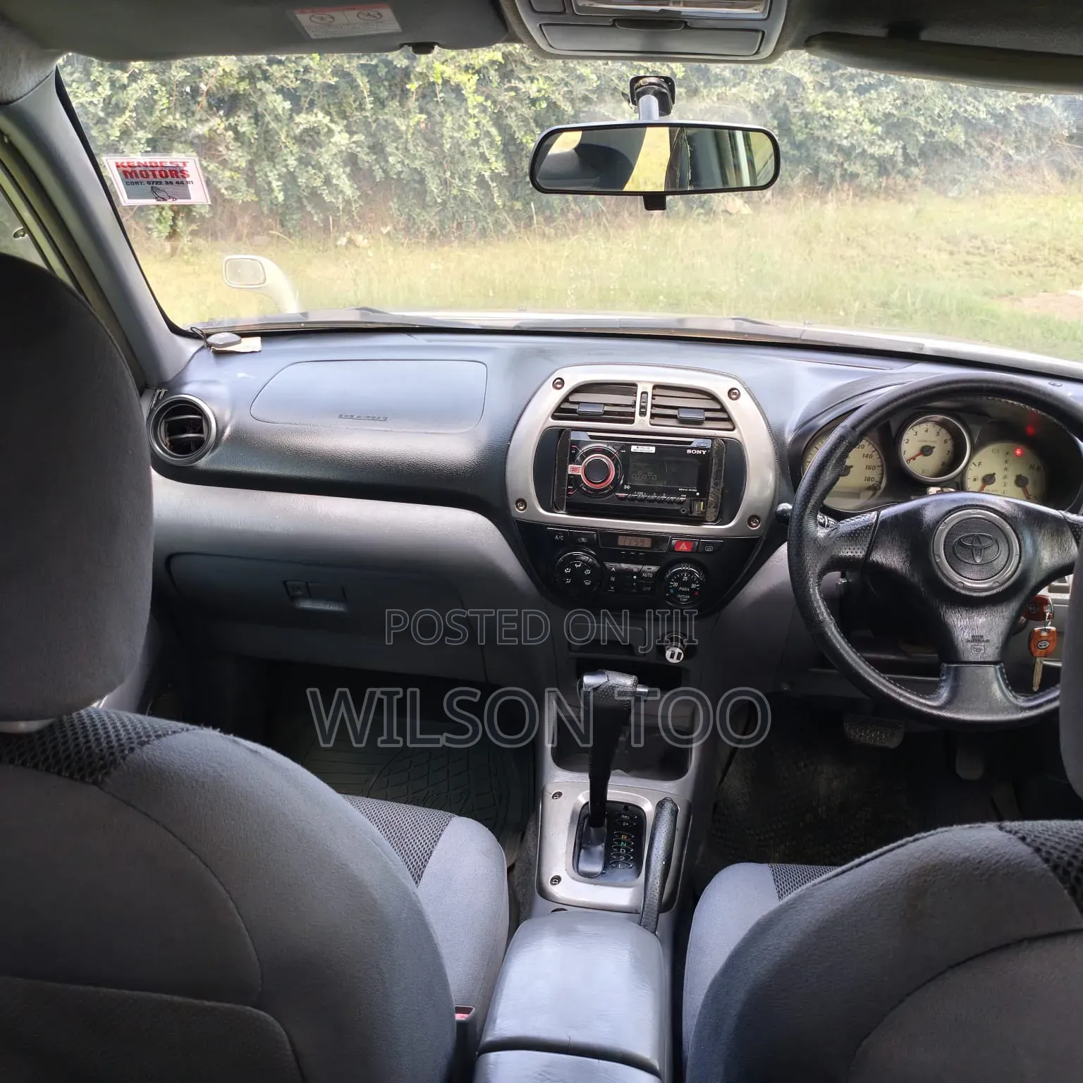 Toyota RAV4 2005 Gold