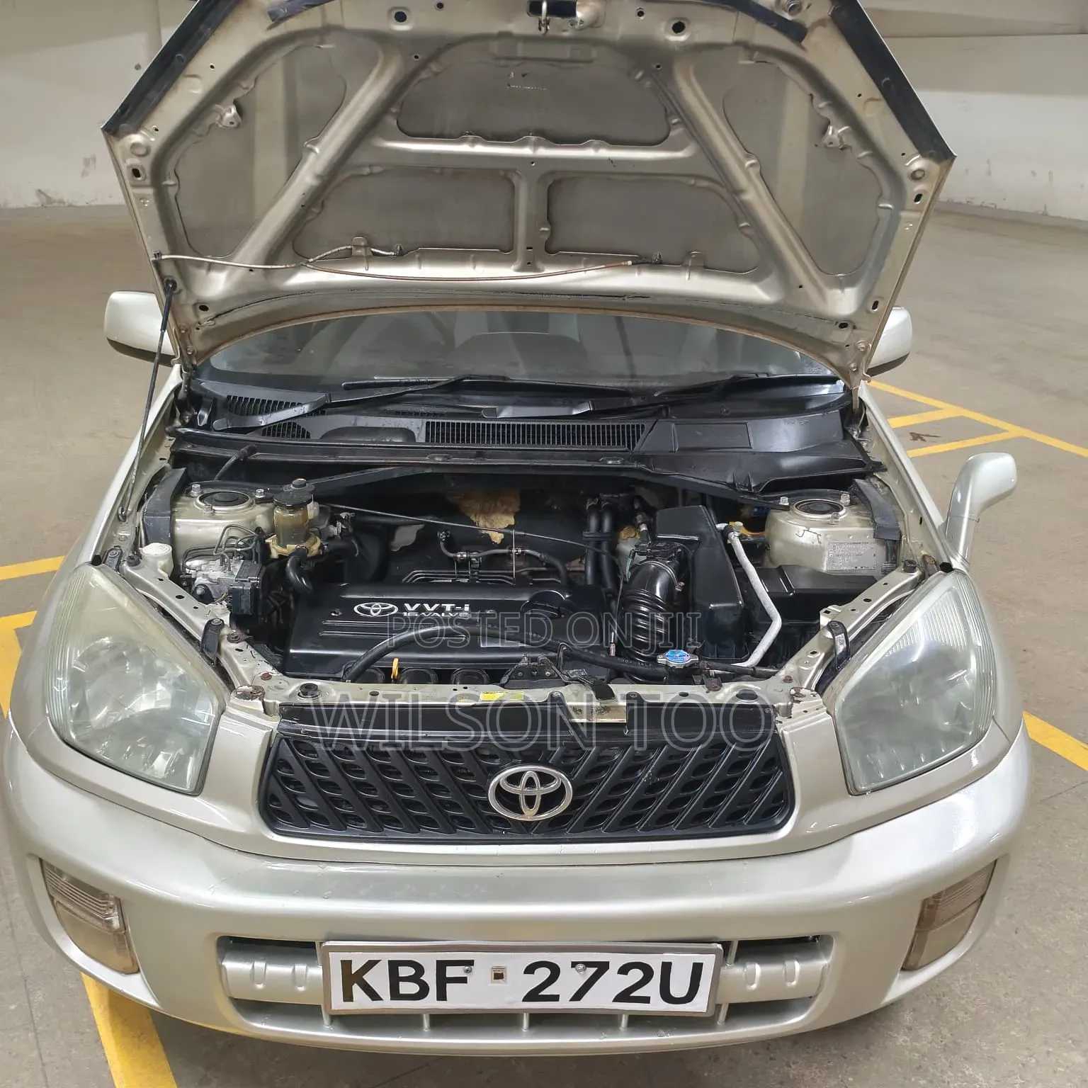 Toyota RAV4 2005 Gold