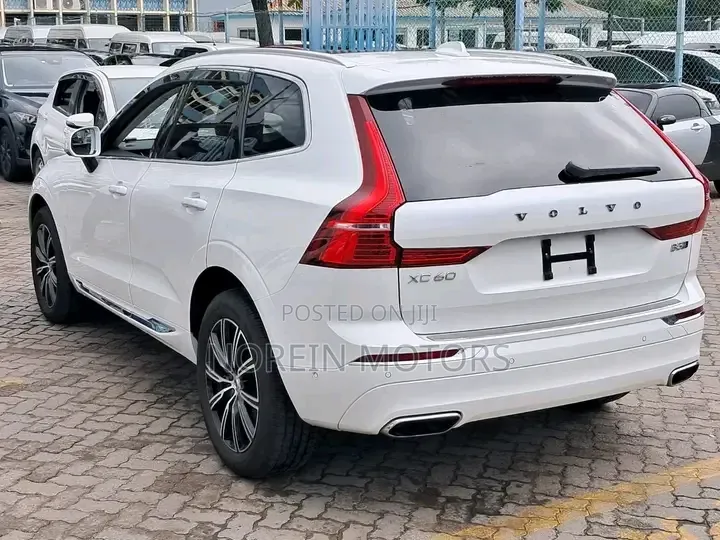 Volvo XC60 2019 White