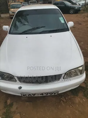 Toyota Corolla 2001 White