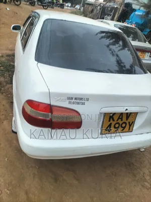 Toyota Corolla 2001 White