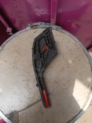 Windscreen Finisher Toyota Aqua