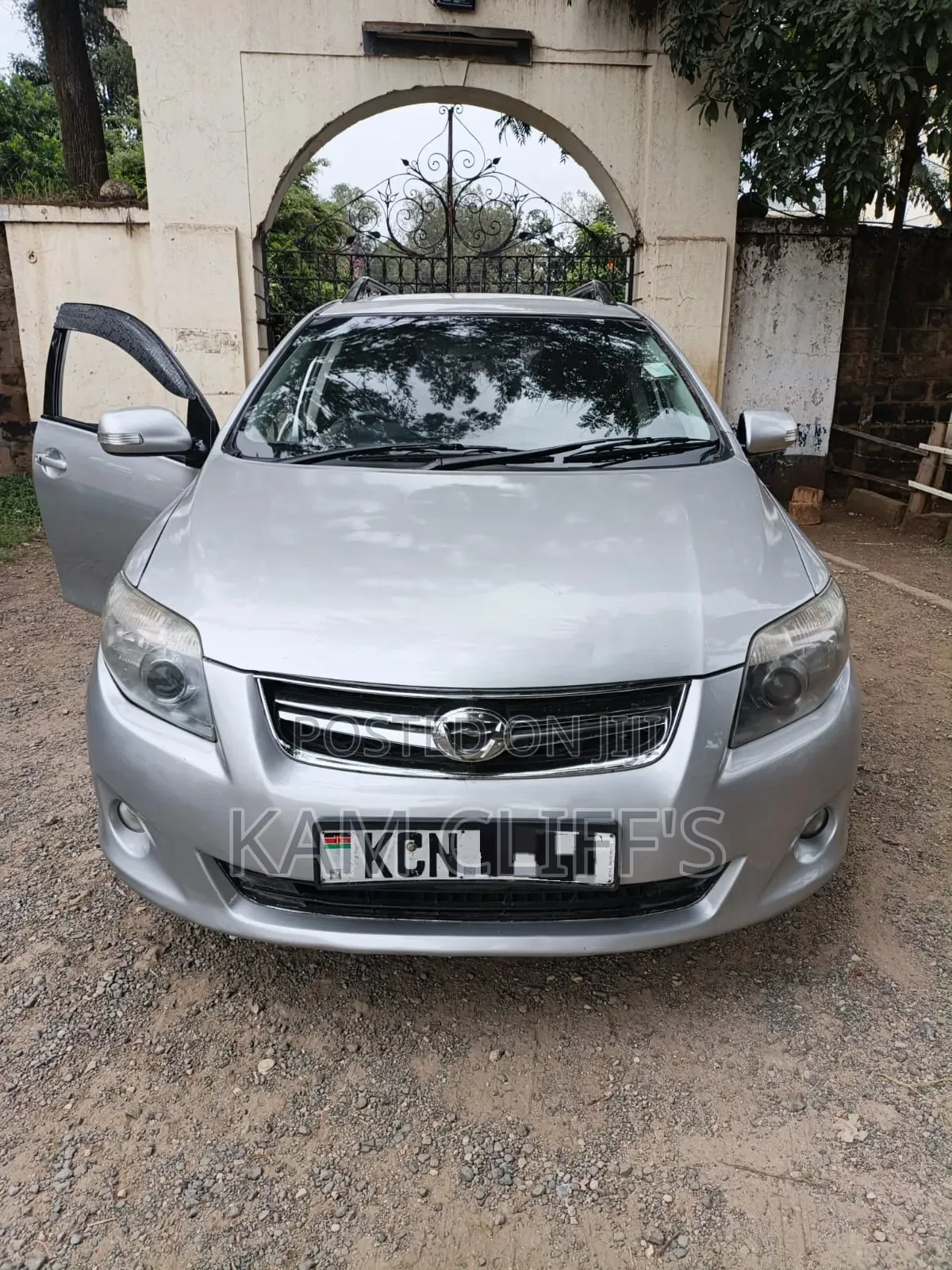 Toyota Corolla Fielder 2009 Silver