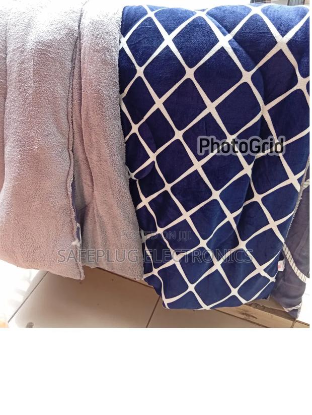 Premium Heavy Woollen Blanket for Cold Weather