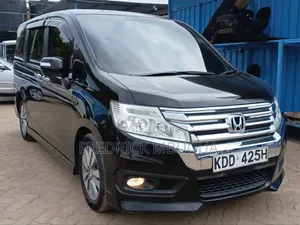 Honda Stepwgn 2014