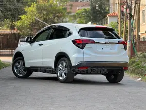 Honda Vezel 2019 White