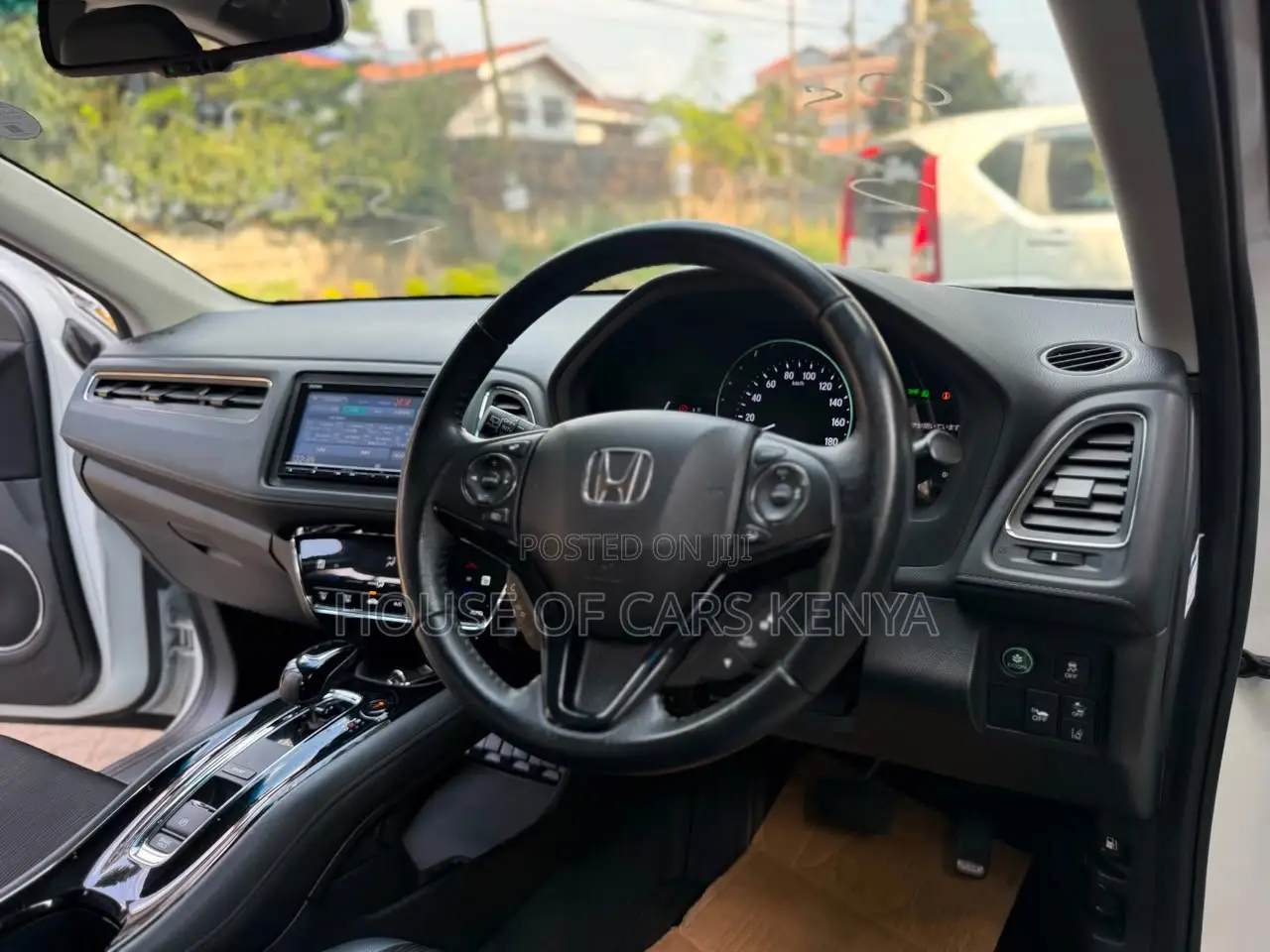 Honda Vezel 2019 White