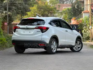 Honda Vezel 2019 White