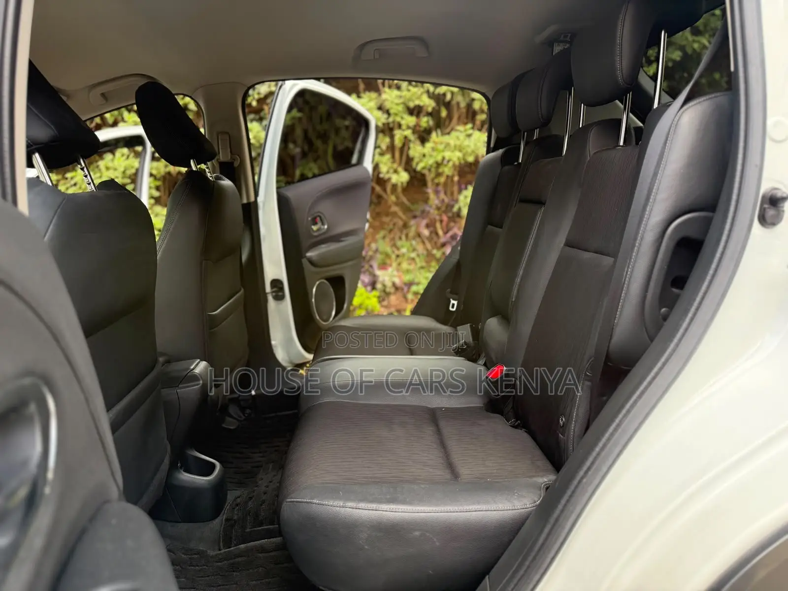 Honda Vezel 2019 White