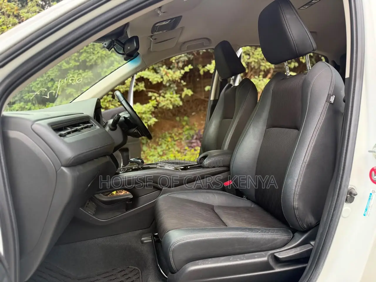 Honda Vezel 2019 White