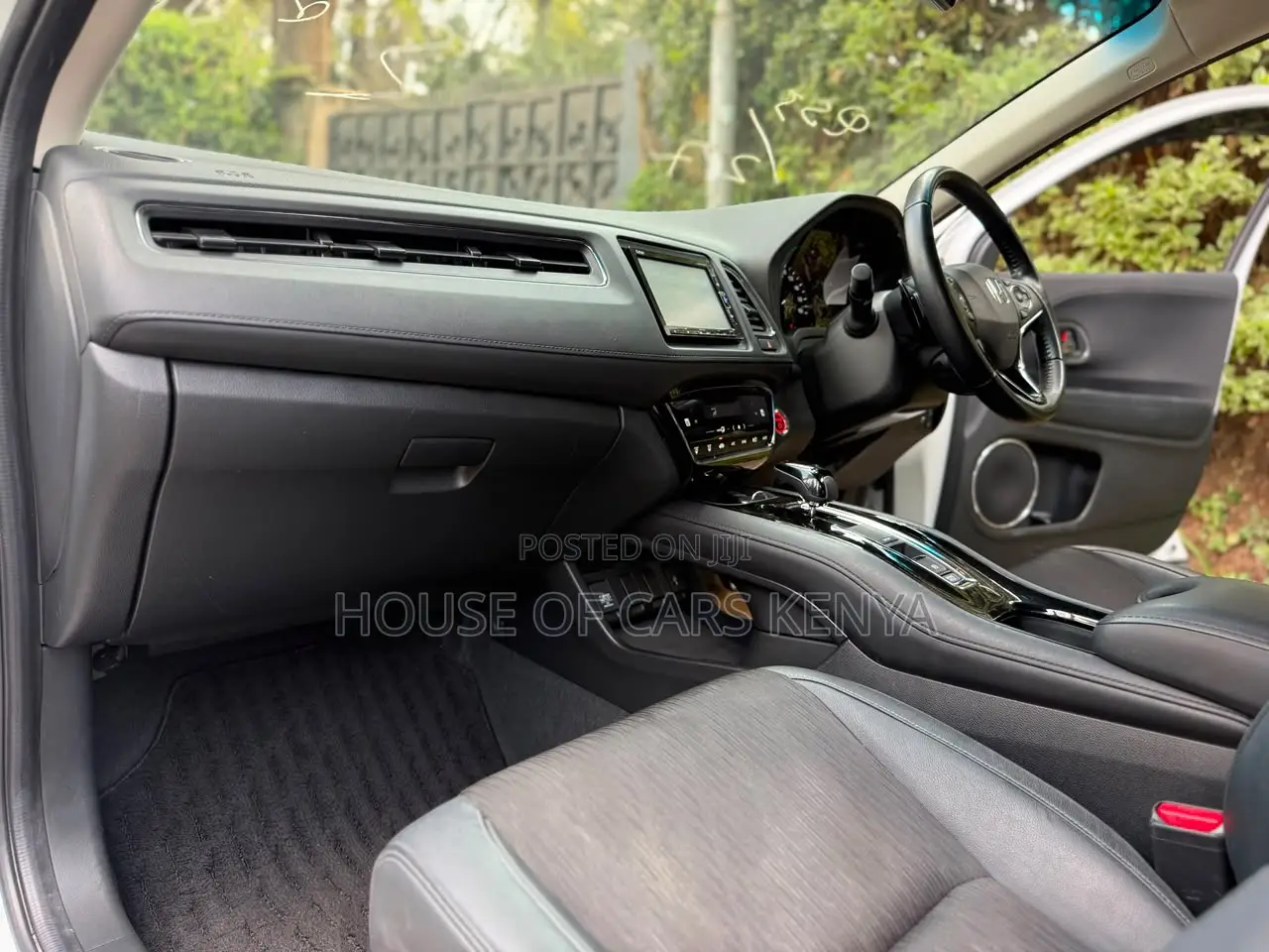 Honda Vezel 2019 White