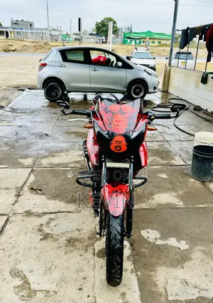 TVS Apache 180 RTR 2015 Red