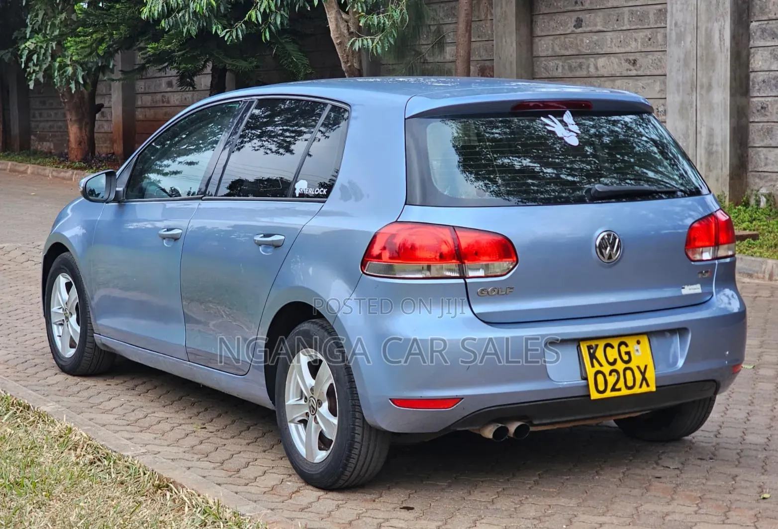 Volkswagen Golf 2010 Blue