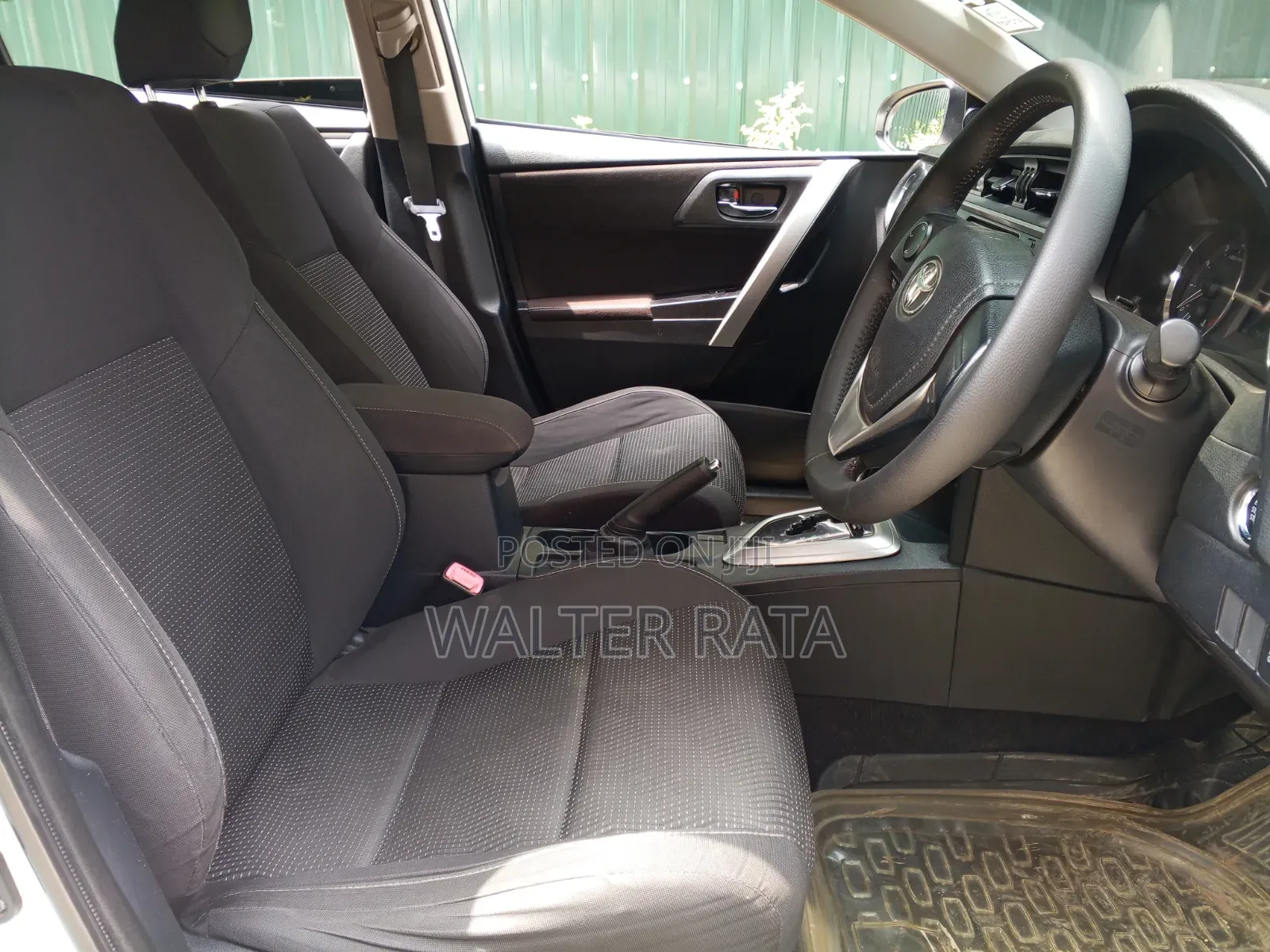 Toyota Auris 2012 White