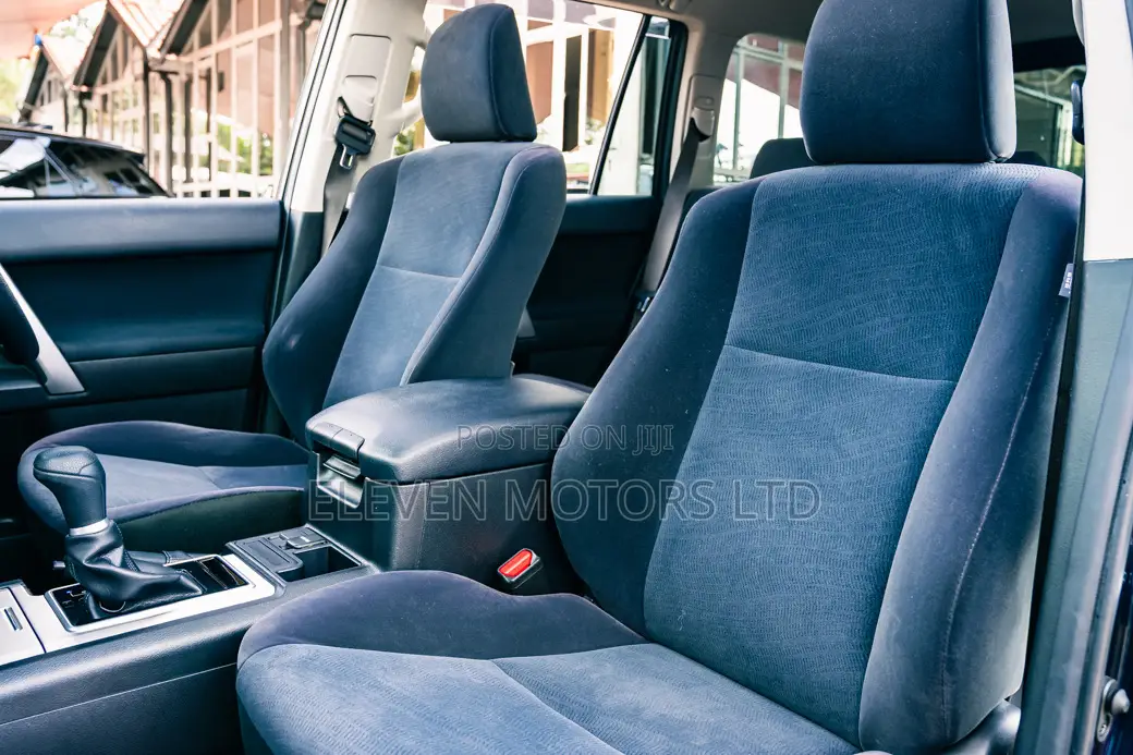 Toyota Land Cruiser Prado 2019 Blue