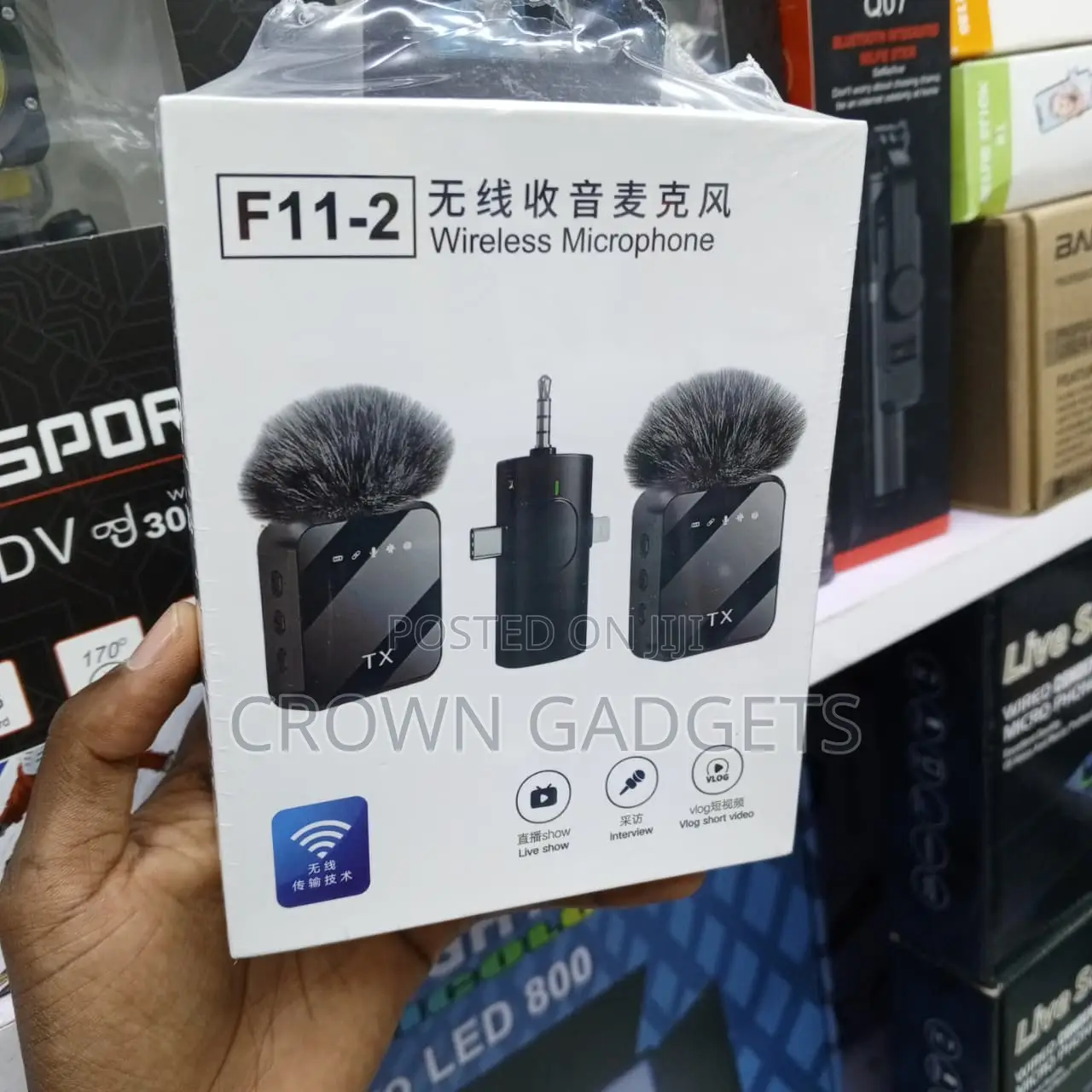 F11-2 2.4GHz Wireless Lavalier Microphone With Dual TX