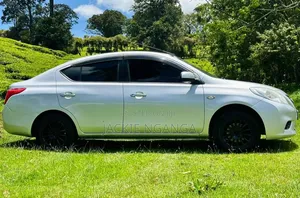 Nissan Latio 1.2 2013 Silver