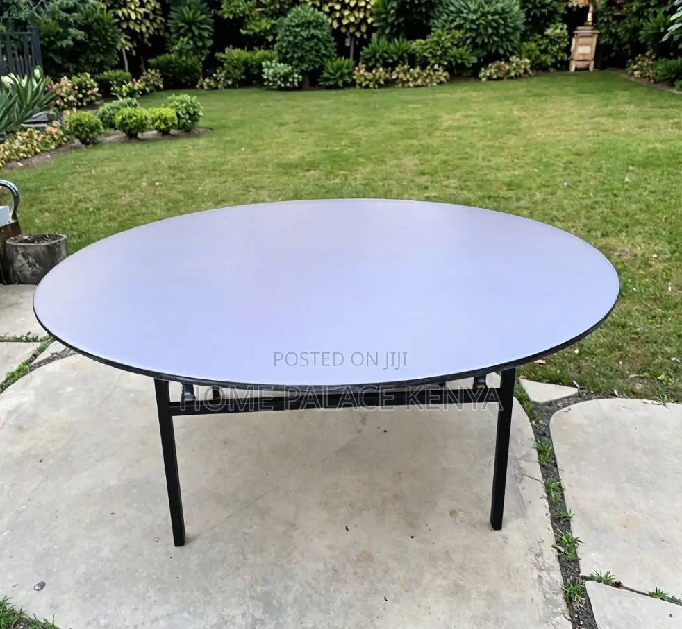 Round Table: Folding Wooden PVC Banquet Table