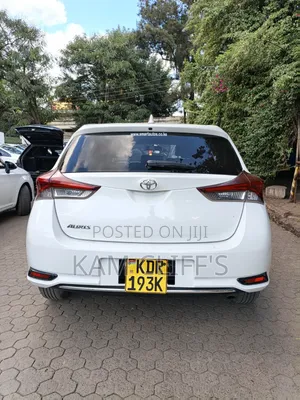 Toyota Auris 2017 Off white