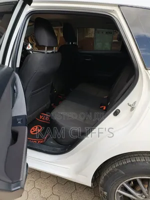Toyota Auris 2017 Off white
