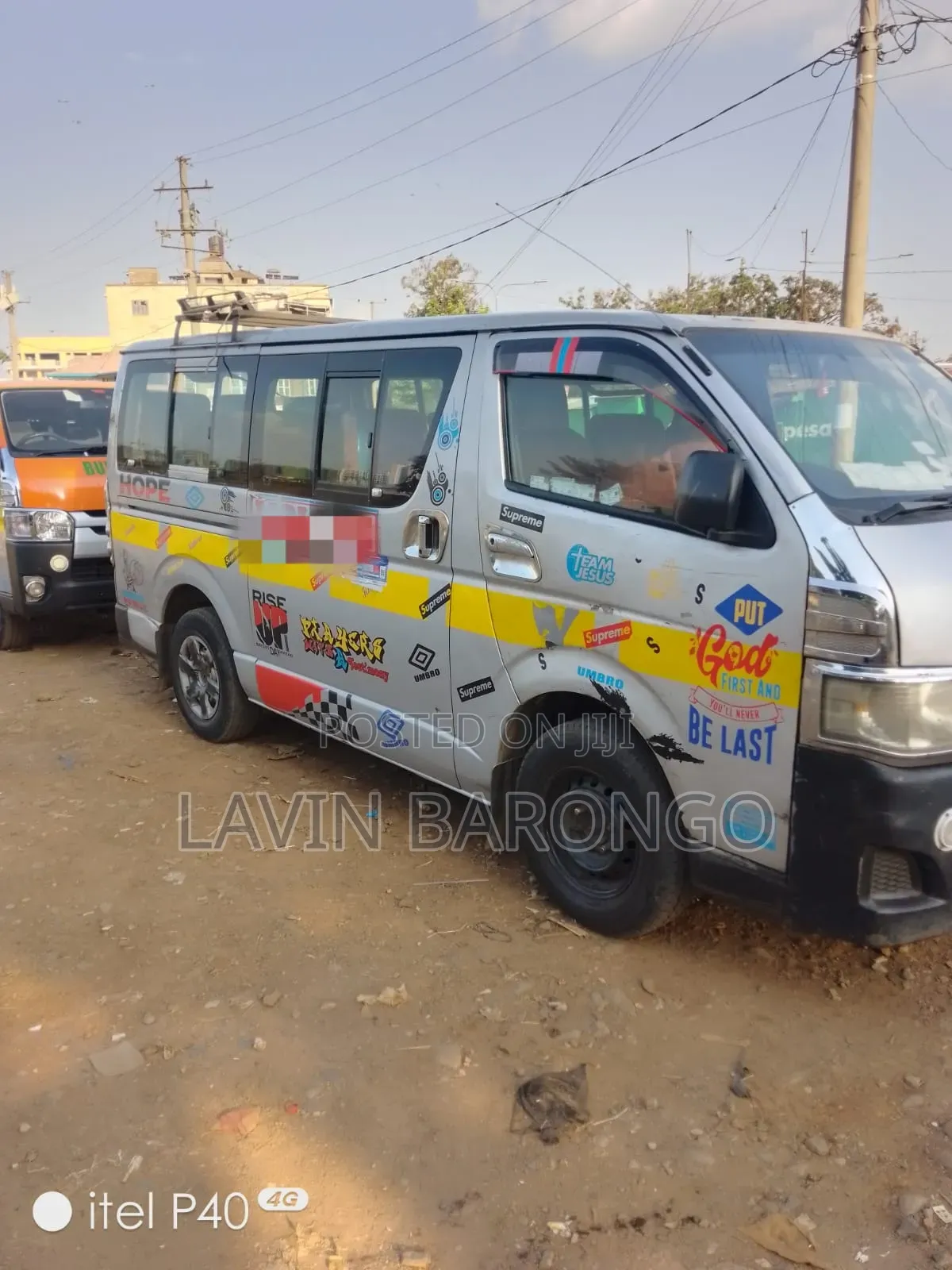 Toyota HiAce 2013 Silver