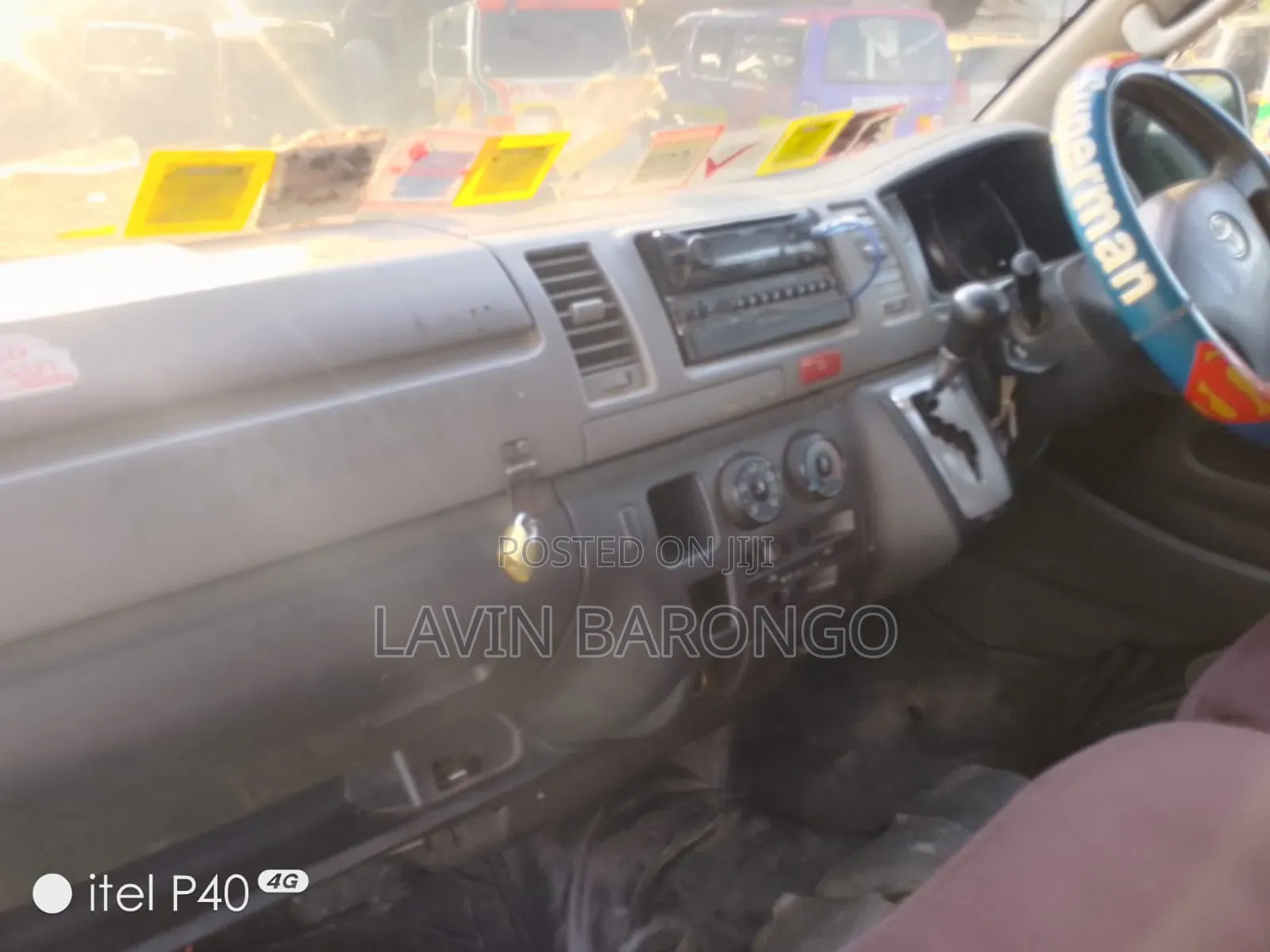 Toyota HiAce 2013 Silver
