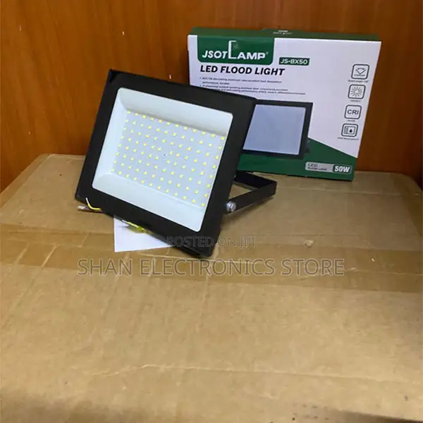 Adjustable Bracket IP66Waterproof100W LED Floodlight-Security Lighting