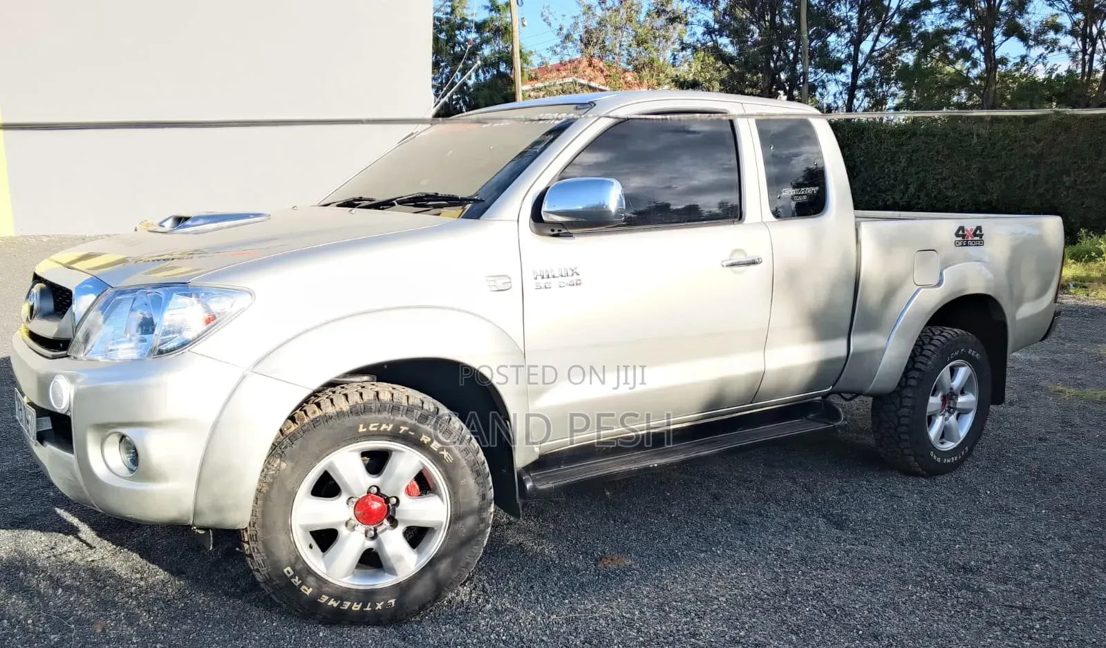 Toyota Hilux 2010 Gold