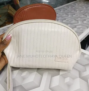 Portable Makeup Bag, Waterproof Leather Pouch