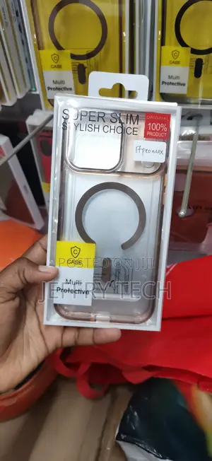 iPhone 17 Pro Max Ultra-Slim Transparent Back Panel.