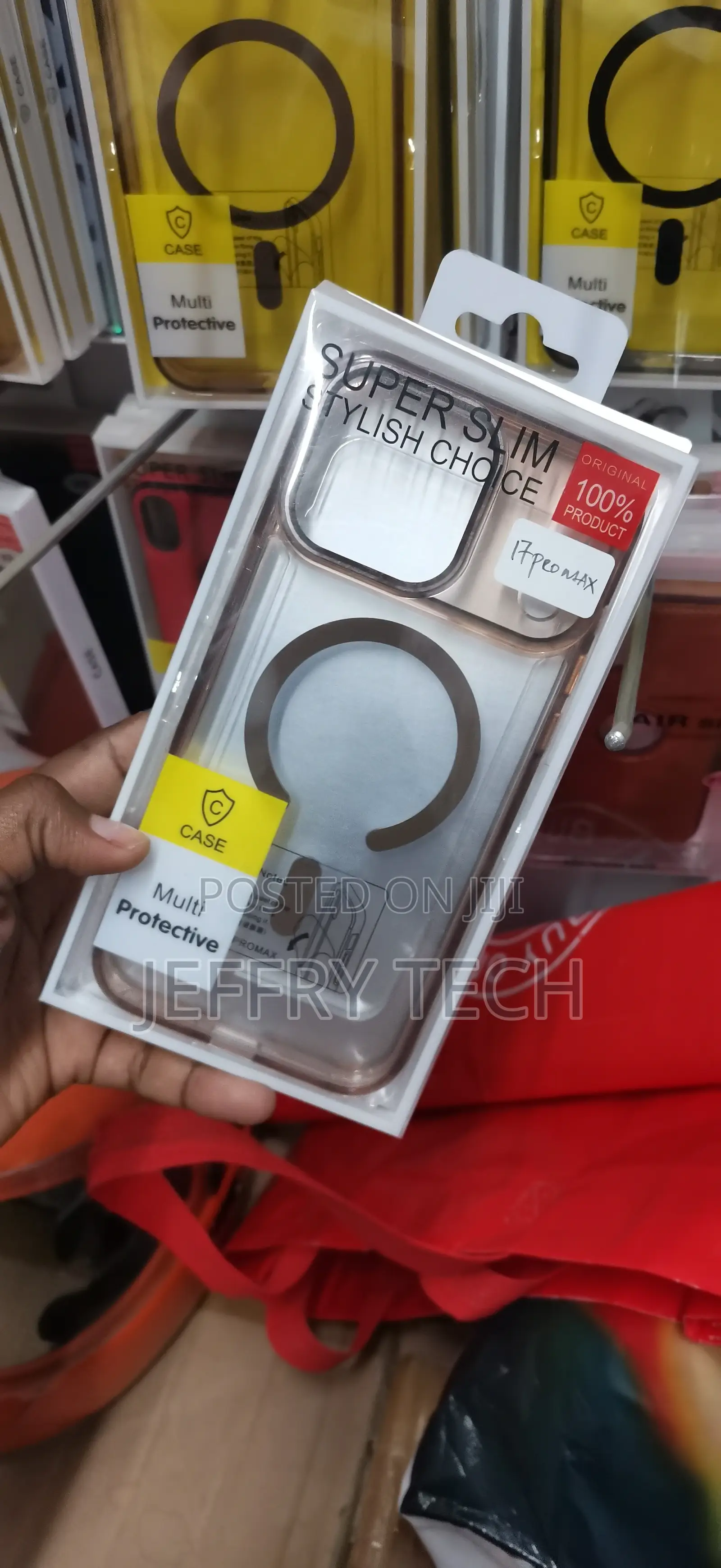 iPhone 17 Pro Max Ultra-Slim Transparent Back Panel.