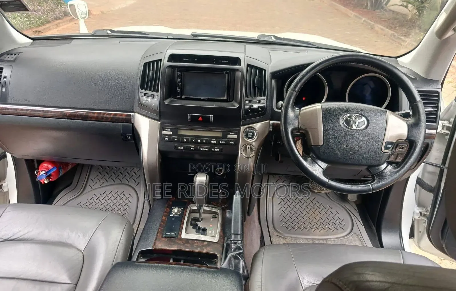 Toyota Land Cruiser 2008 Pearl