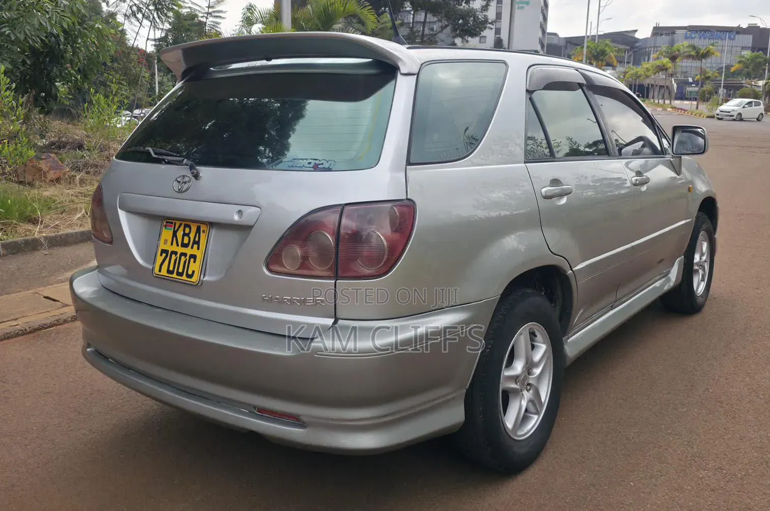 Toyota Harrier 2002 Silver