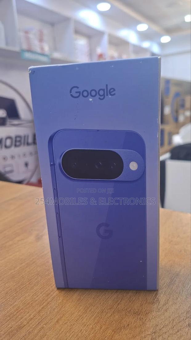 New Google Pixel 10 256 GB Blue - main view