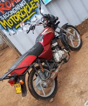 Bajaj Boxer 100 2023 Red